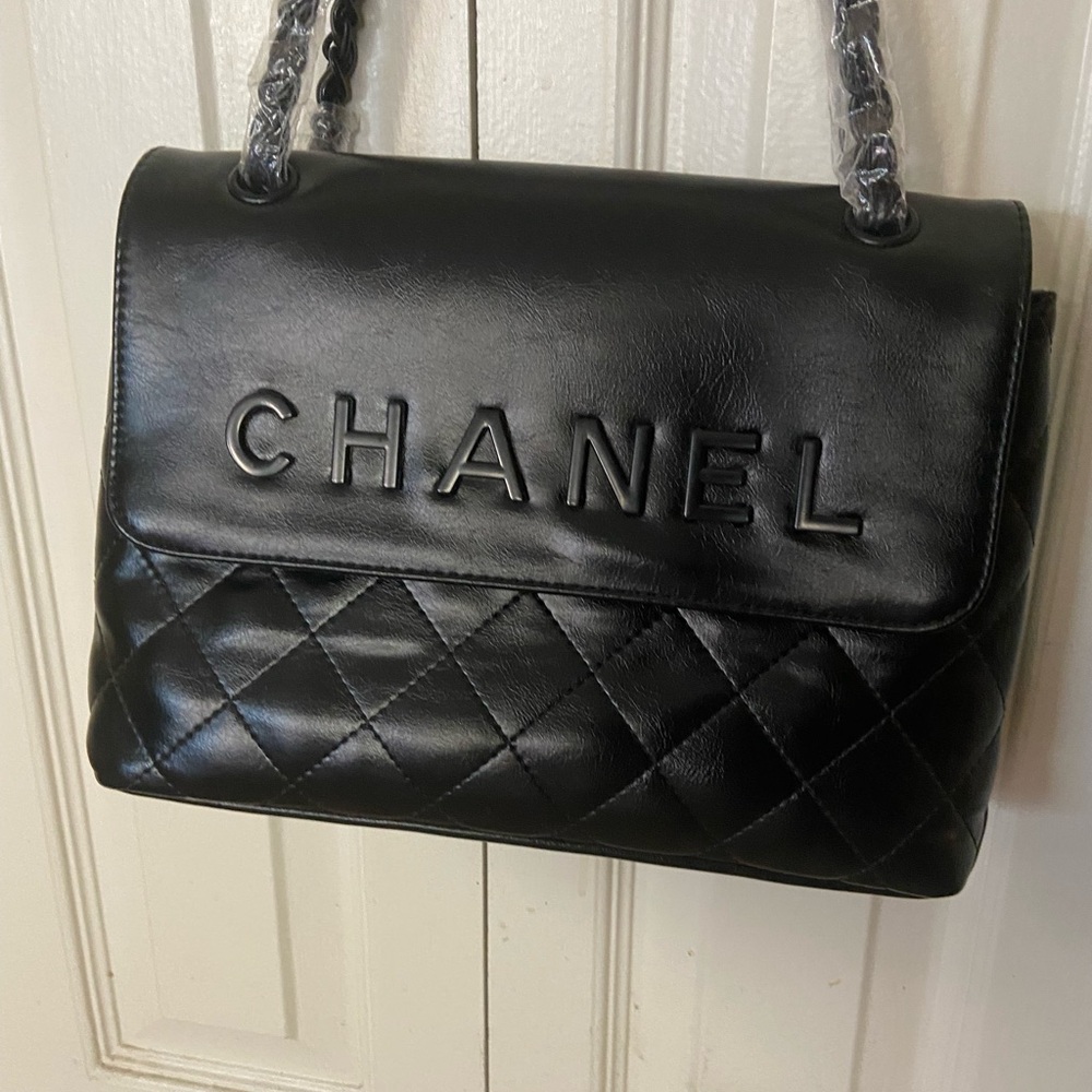 NEW Black Quilted Shoulder Bag - Picture 5 of 7